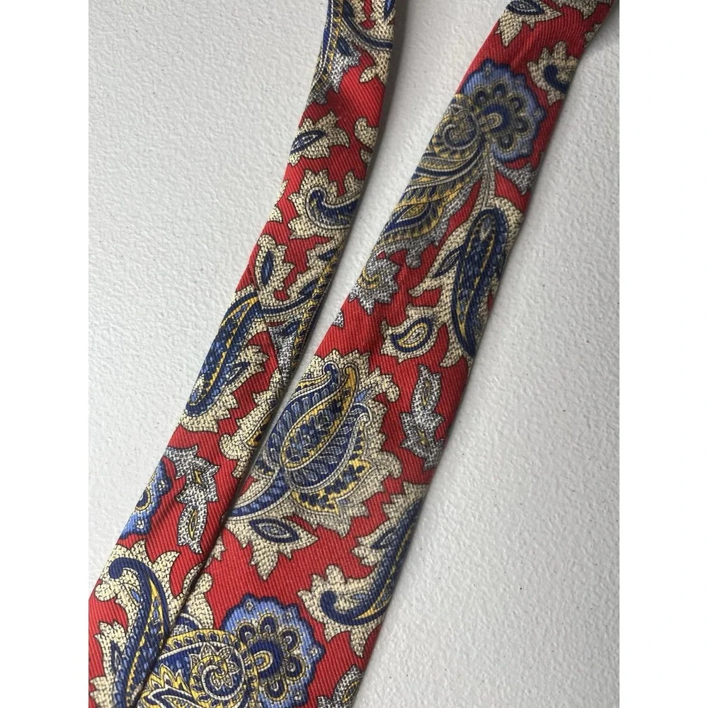 Robert Talbott Best Of Class‎ Silk Tie Red Paisley 61